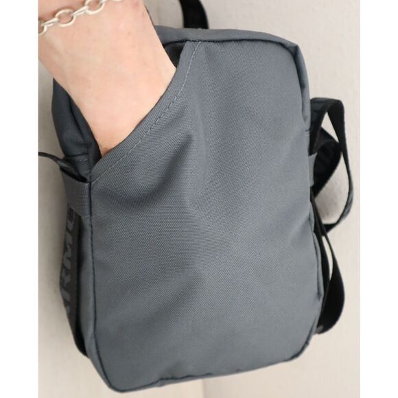 Under Armour 1364192-012 Unisex O/S Pitch Gray/Black Loudon Crossbody Bag - Picture 6 of 16